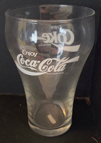 309059-1 € 3,00 coca cola glas witte letters D8 H13 cm.jpeg
